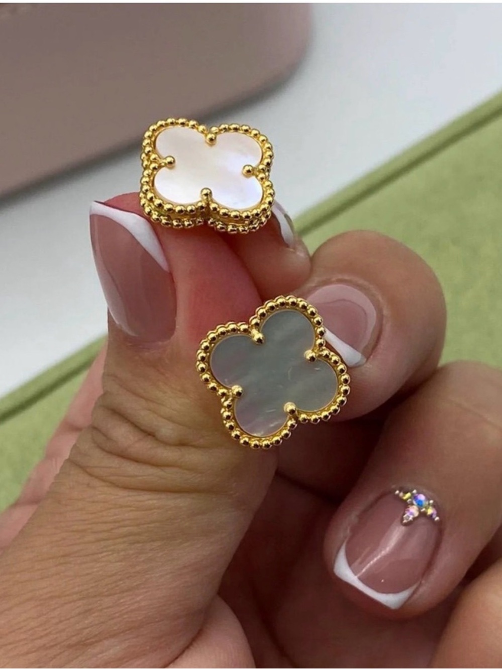 Gold-Plated Flower Studs -
Inspired by the Iconic flower
Look - Picture 6 of 6